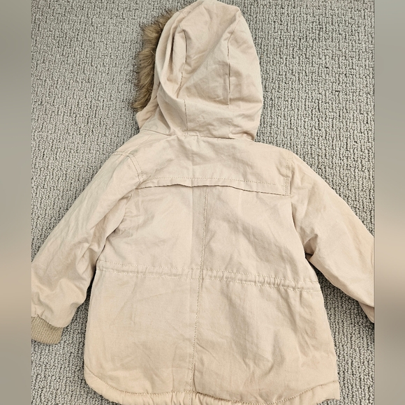 **SOLD**NWT Zara BabyGirl Jacket with Fur Size 2T/3T - Picture 5 of 5